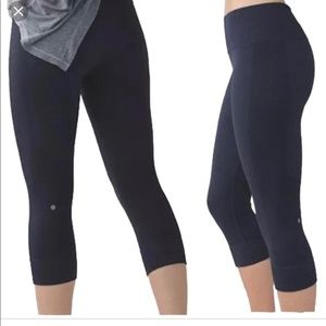 Lululemon Seamless Tights Crop Navy Blue